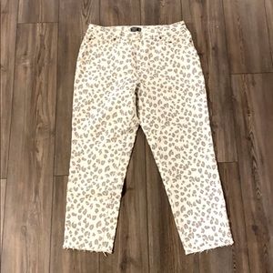 Leopard Fray Hem Jeans
